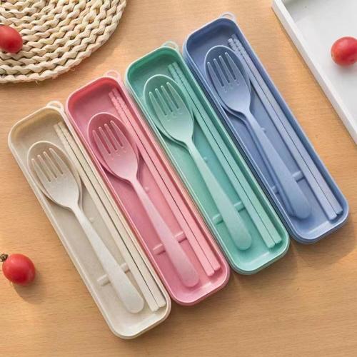 Kids plastic spoon set