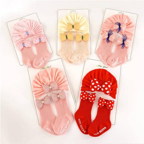 Baby hat and socks set